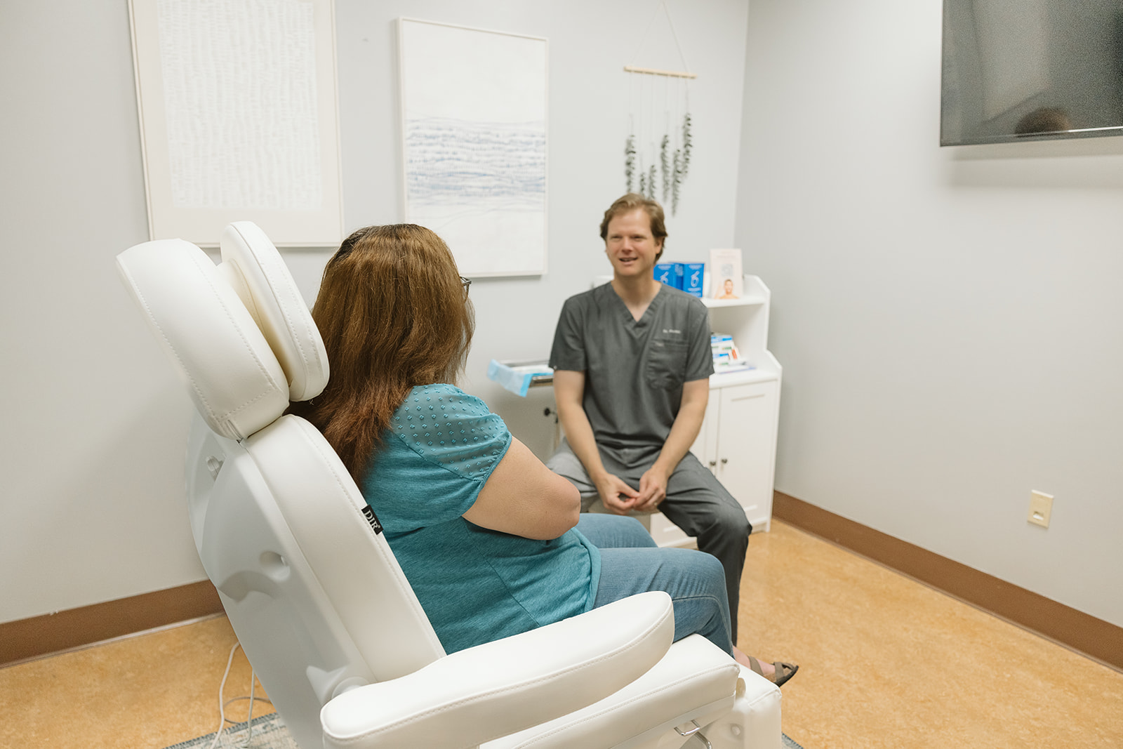 Dr. Poteet consulting with a client